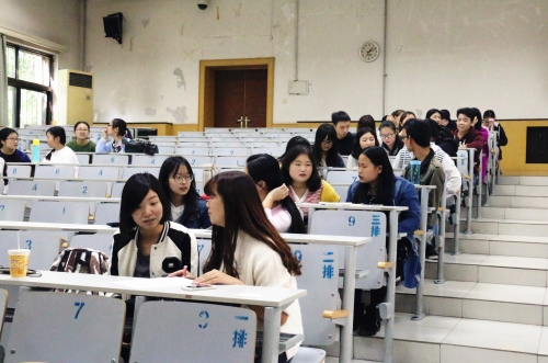 2 见面会现场.jpg